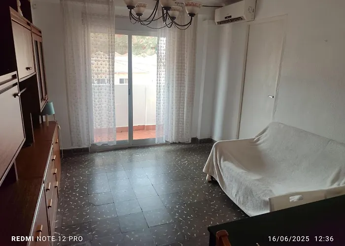 Malvarosa Apartment *